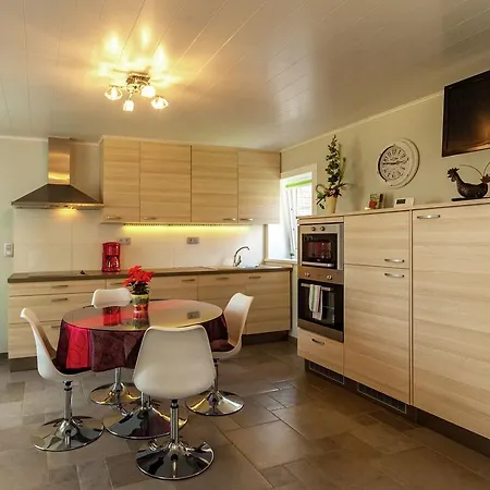 別荘 Modern Near Forest Le Bizet